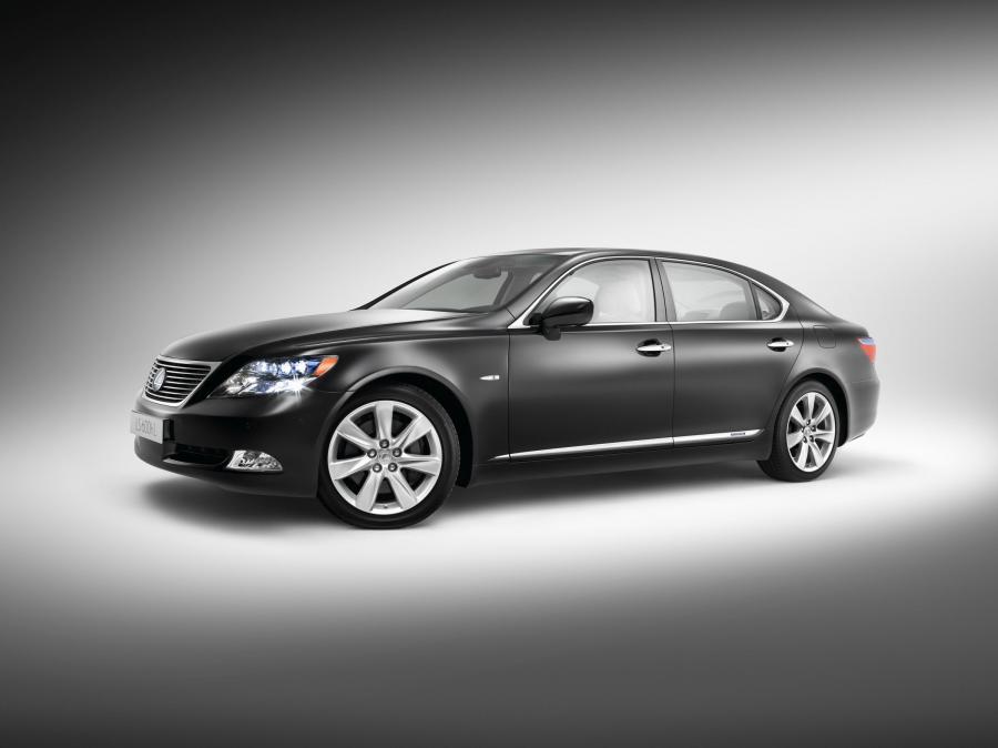  Lexus LS600h L 2007 года  (фото 94 из 224)